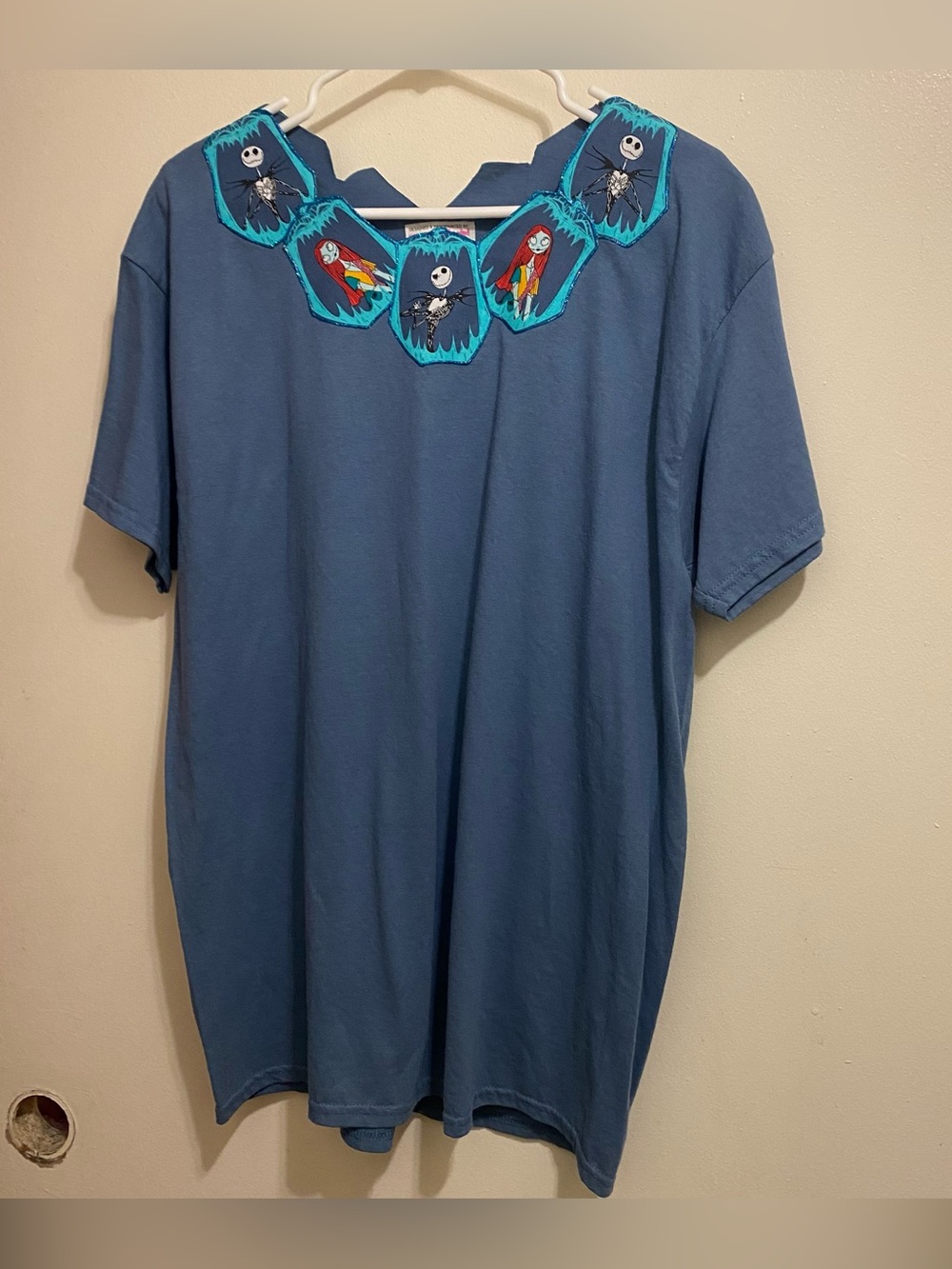 Womens L Disney Shirt Embroidered Neck Nightmare Before Christmas Jack Sally